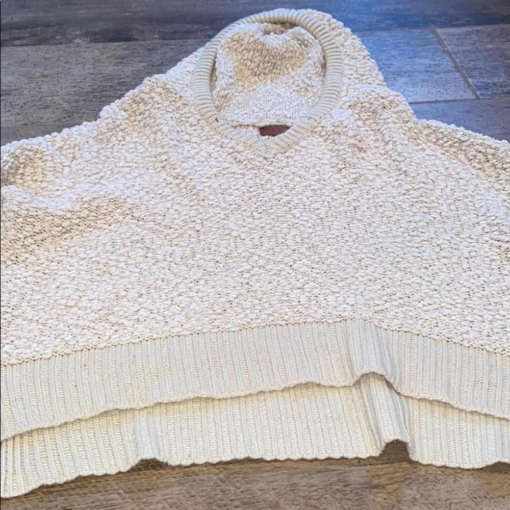 Pol Super Soft pullover with hood!!